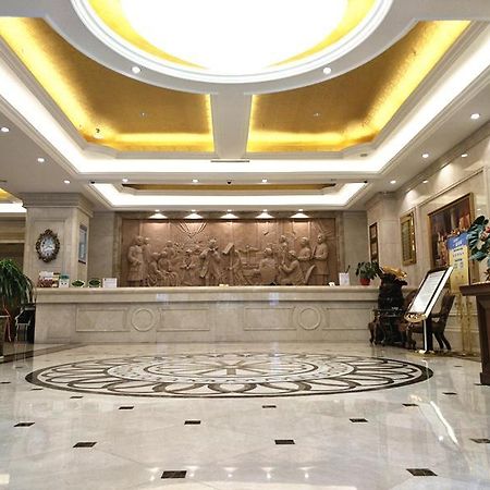 Vienna Classic Hotel Kongtong Avenue Pingliang エクステリア 写真