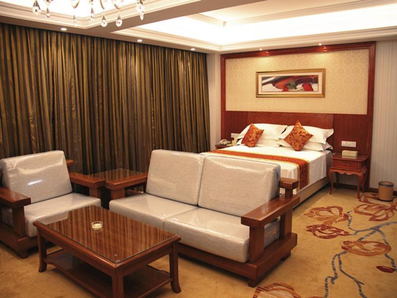 Vienna Classic Hotel Kongtong Avenue Pingliang エクステリア 写真
